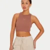 Damska koszulka typu crop top w stylu racer – kolor brązowy „acorn” Damska koszulka typu crop top w stylu racer – kolor brązowy „acorn”