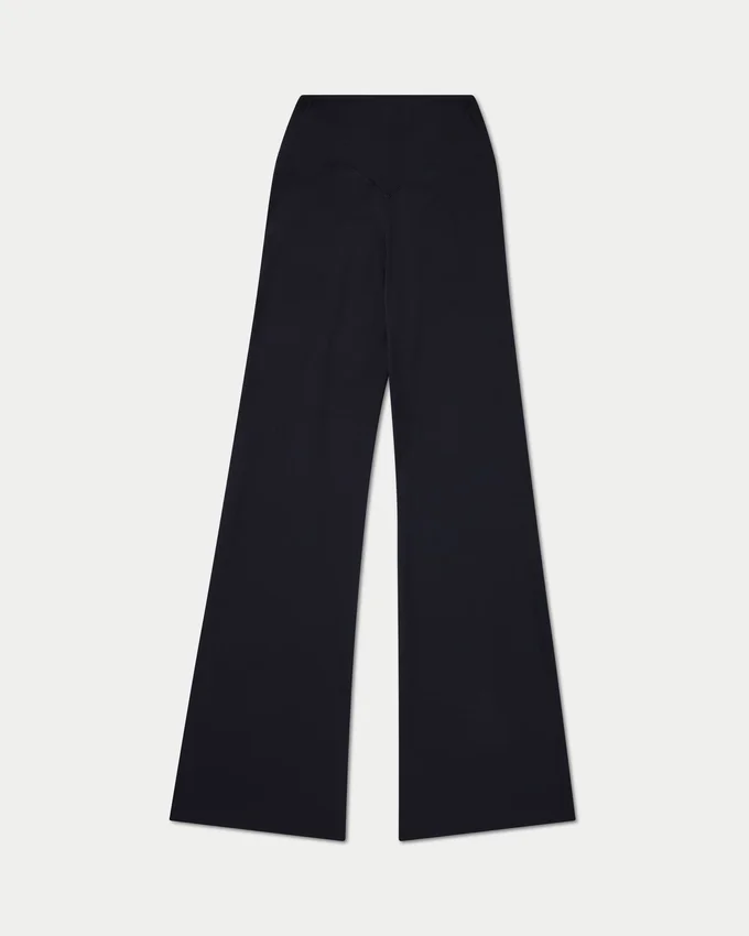 Damskie legginsy z rozszerzanymi nogawkami z kolekcji Essentials Damskie legginsy z rozszerzanymi nogawkami z kolekcji Essentials