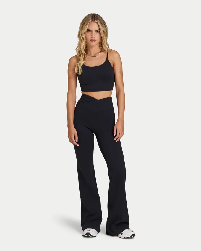 Damskie legginsy z rozszerzanymi nogawkami z kolekcji Essentials Damskie legginsy z rozszerzanymi nogawkami z kolekcji Essentials