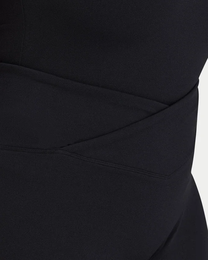 Damskie legginsy z rozszerzanymi nogawkami z kolekcji Essentials Damskie legginsy z rozszerzanymi nogawkami z kolekcji Essentials