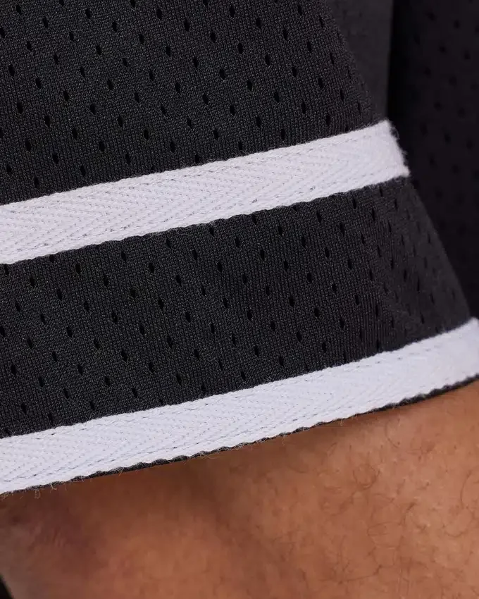 Męska koszulka z siateczki w stylu varsity – czarna Męska koszulka z siateczki w stylu varsity – czarna