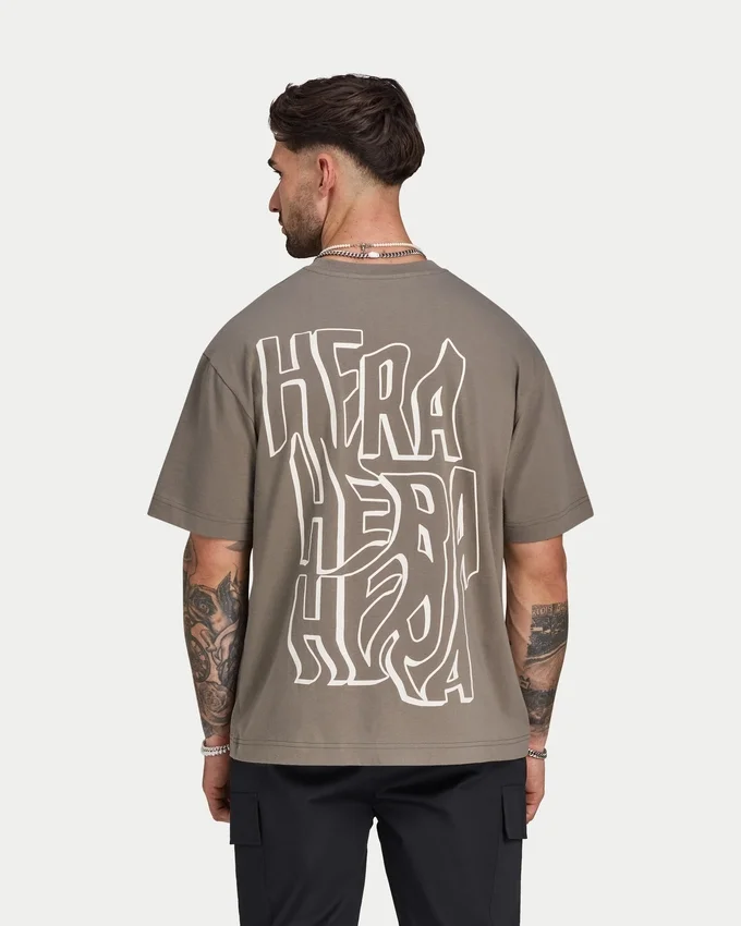 Męski T-shirt oversize z nadrukiem graffiti Męski T-shirt oversize z nadrukiem graffiti