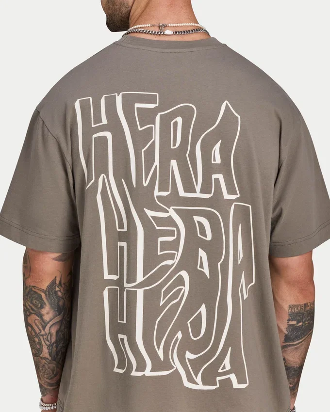 Męski T-shirt oversize z nadrukiem graffiti Męski T-shirt oversize z nadrukiem graffiti