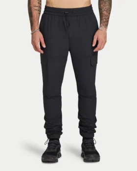 Męskie spodnie cargo o zwężanym kroju