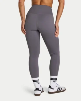 Niezbędne legginsy damskie